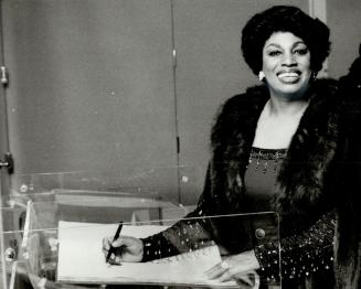 Leontyne Price, Music critic William Littler says that in all his concert-going experience, he has seldom witnessed a triumph such as the Met soprano enjoyed at Roy Thomson Hall yesterday