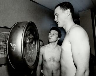Too heavy: Roddy MacDonald was 2 1/2 pounds over the 175-pound limit at the official weigh-in yesterday but he'll shed that easily in preparation for the Canadian championship bout against the light heavyweight titleholder Gary Summer-hays, checking the s