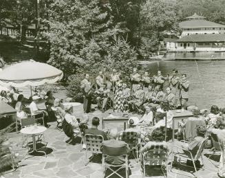 Live band performing on the patio of the Bigwin Inn in Muskoka, Ont.