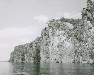 Cliff face in Bon Echo Park on Mazinaw Lake, Ont.