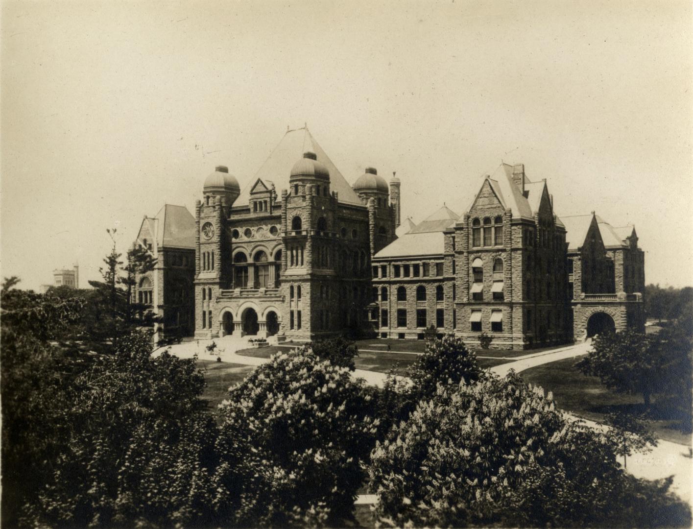 Parliament Buildings (1893), circa 1900