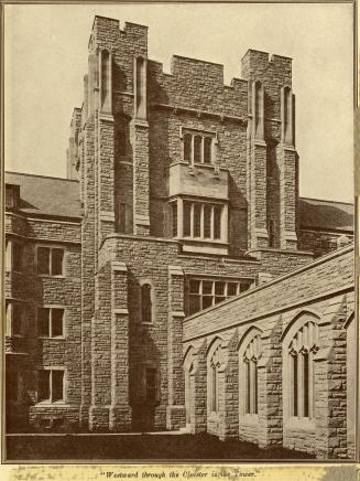 Knox College (opened 1915), quadrangle