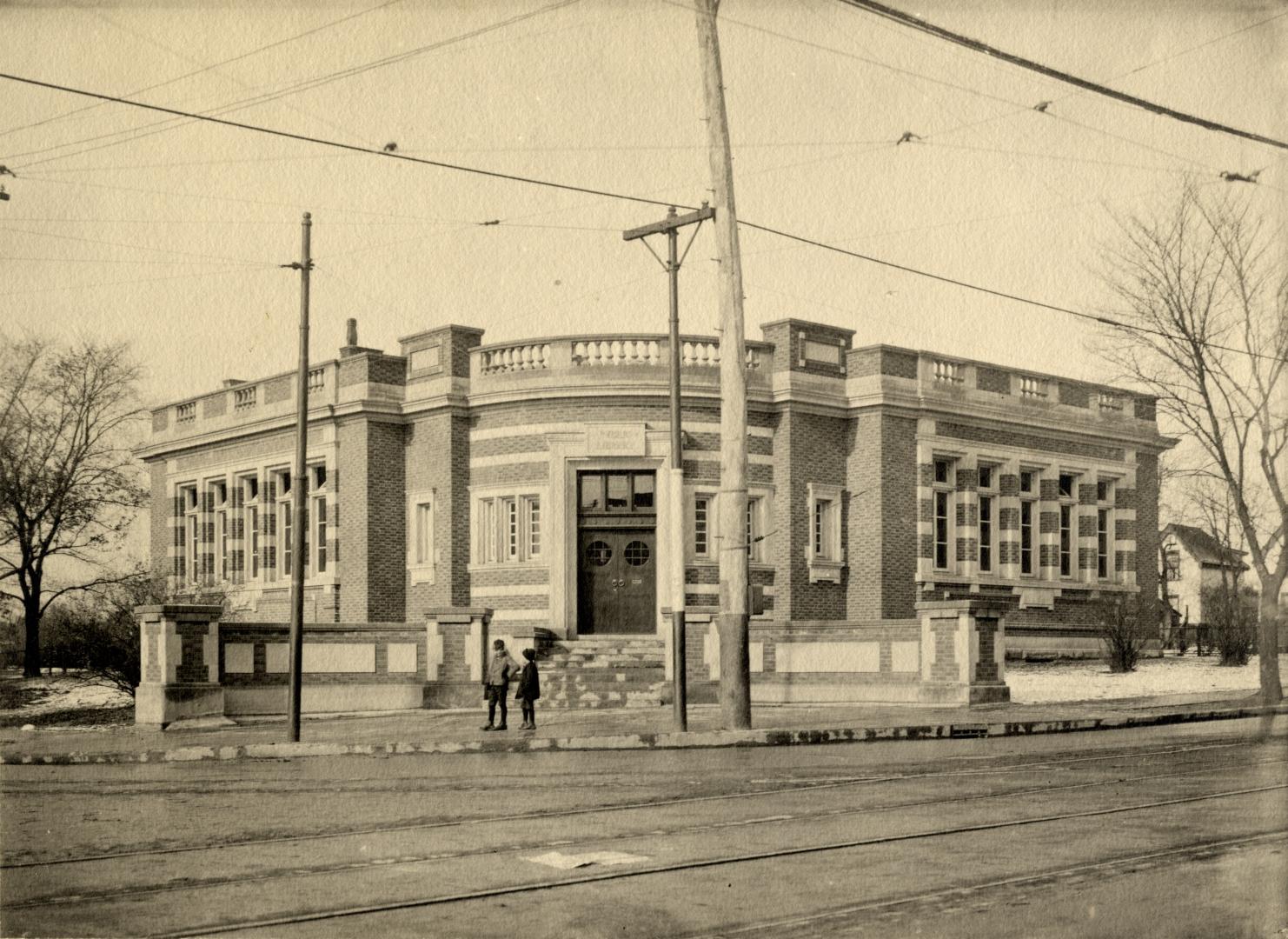 Toronto Public Library, Riverdale Branch, Broadview Avenue, northwest corner Gerrard Street East