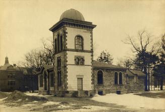 Observatory (1907), looking n., showing University Gymnasium (1893-1912) in background