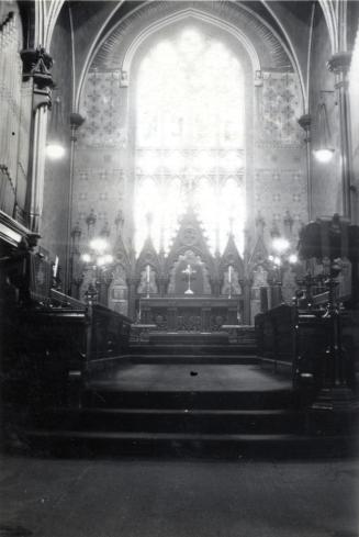 Holy Trinity Anglican Church, Trinity Square, Interior