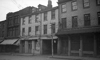 City Arms Hotel, Market St., west side, betwest Colborne & King Streets