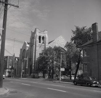 Avenue Road Presbyterian (United) Church, Avenue Road, northeast corner Roxborough Street West