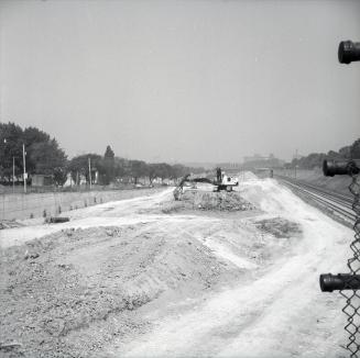 Gardiner Expressway, looking west from Dowling Avenue bridge, during construction