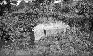 Toronto Suburban Railway, Woodbridge line, bridge over creek, west of Islington Avenue, south of Albion Road