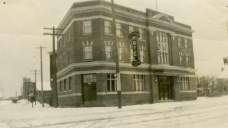 Empringham Hotel (1914), Danforth Avenue, southwest corner Dawes Road