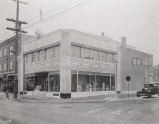 Consumers' Gas Co., North Toronto Showroom, Yonge St., southwest corner of St. Clements Ave. Im ...
