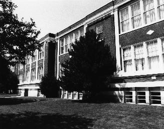 Hodgson Public School, Davisville Avenue, north side, between Mount Pleasant Road and Belle Ayr ...