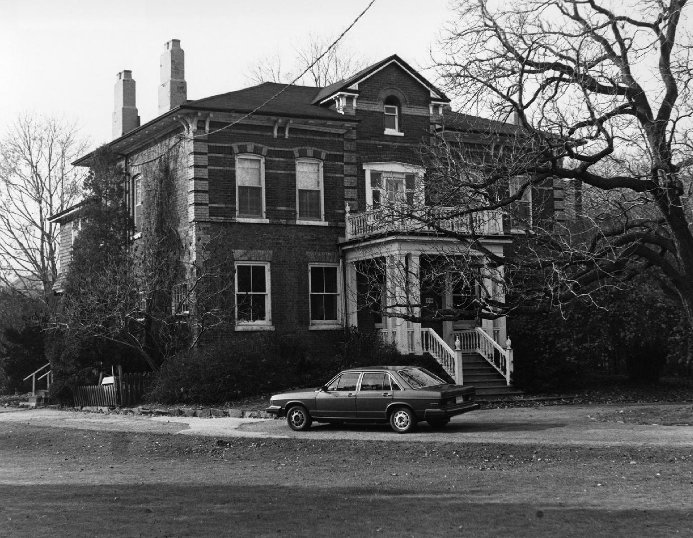 Snider family house, Duplex Avenue, west side, between Lytton Boulevard and Alexandra Boulevard ...