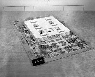 Joseph Dworksi entry, City Hall and Square Competition, Toronto, 1958, architectural model