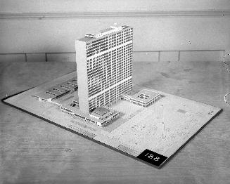 P. N. Taylor entry, City Hall and Square Competition, Toronto, 1958, architectural model