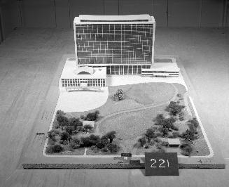 M. Szabo entry, City Hall and Square Competition, Toronto, 1958, architectural model