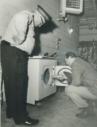 Clothes dryer in which two boys died