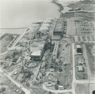 Atom - Power Stations - Canada - Ontario - Pickering - Exterior up to 1979