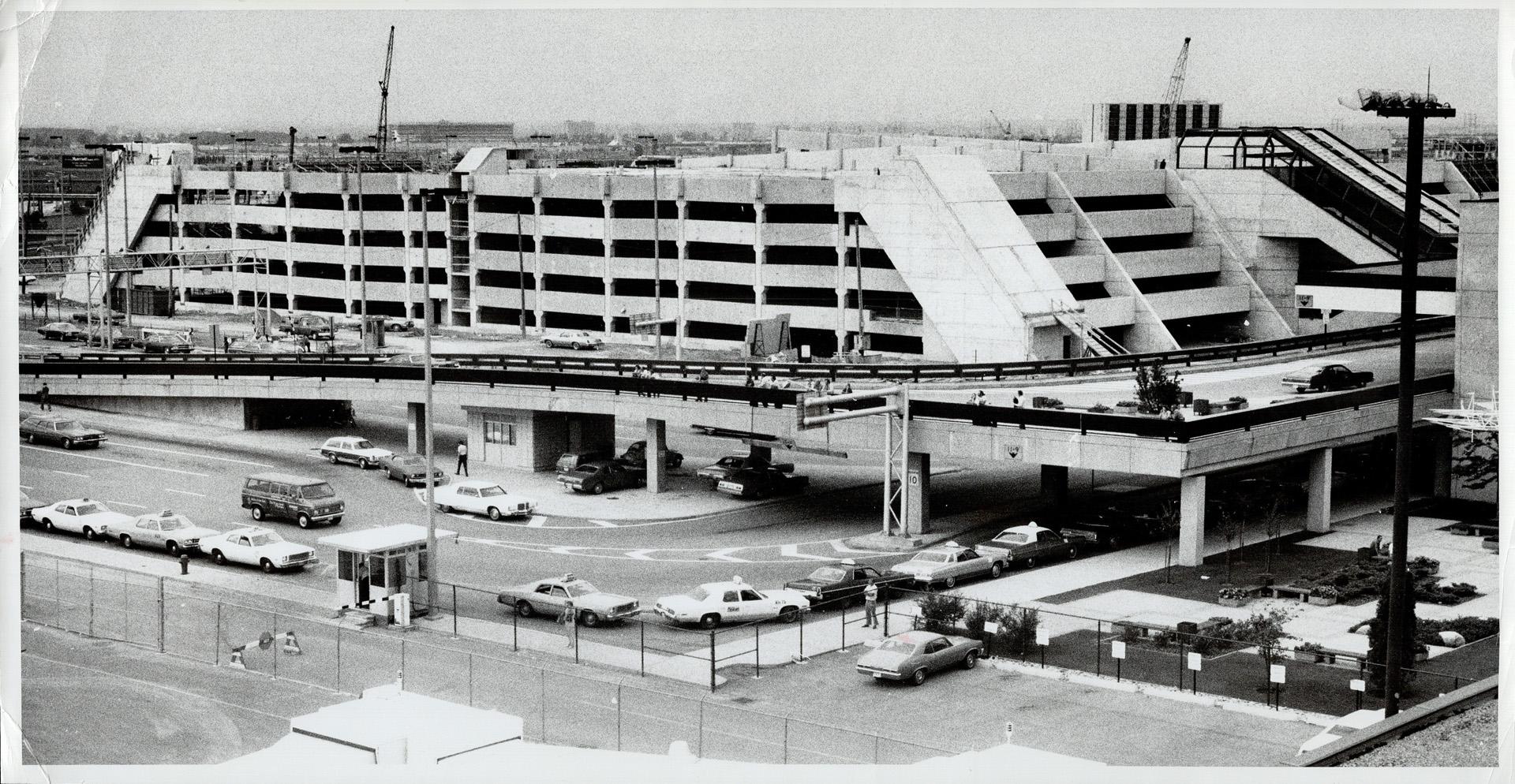 Aviation - Airports - Canada - Ontario - Toronto - Toronto International - 1975 - 1979