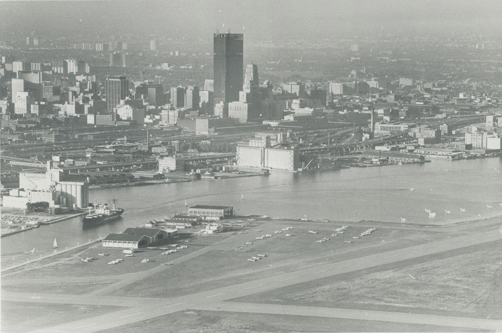Aviation - Airports - Canada - Ontario - Toronto - Toronto Island Airport - up to 1984