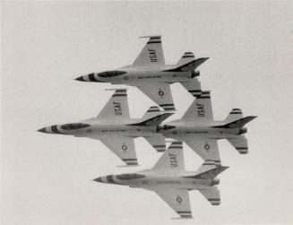 Greatest of ease: The U.S. Air Force aerobatic team, the Thunderbirds, above and at right, ended the perfectly executed show of air dynamics at the Ca(...)