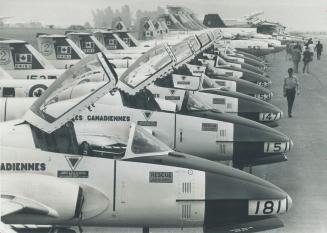 Good weather for flying awaits these Canadian armed forces jets at Trenton air base, which were to take part in the International Air Show at CNE toda(...)