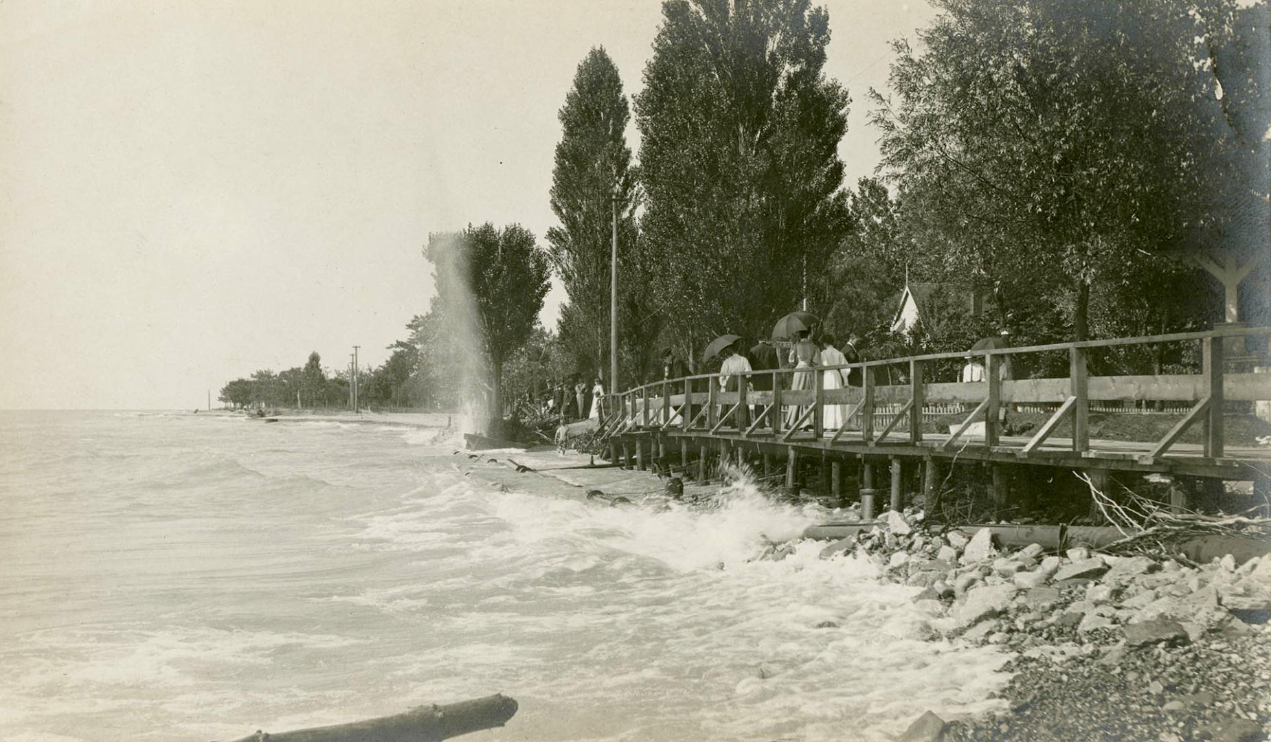 Lakeshore Avenue, Centre Island, Toronto Islands, Ontario