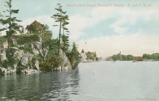 Colorized photograph of large homes on islands in the middle of a large waterway.