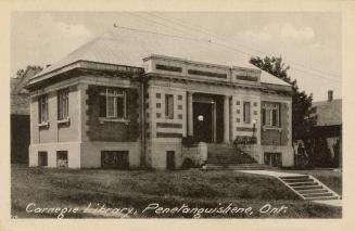 Picture of one storey library building. 