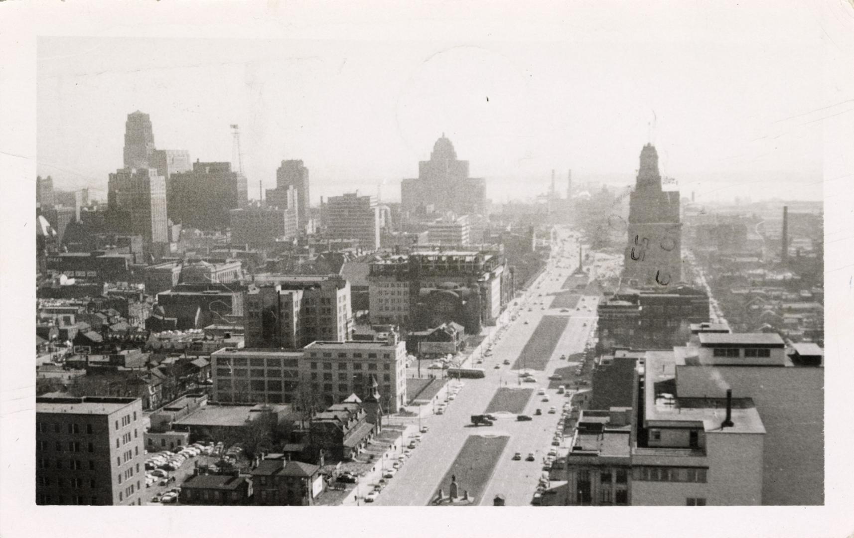 Black and white photo postcard depicting a view looking south on University Avenue towards the  ...